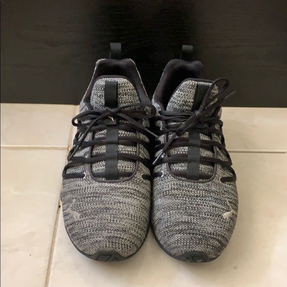 Mens athletic shoes
